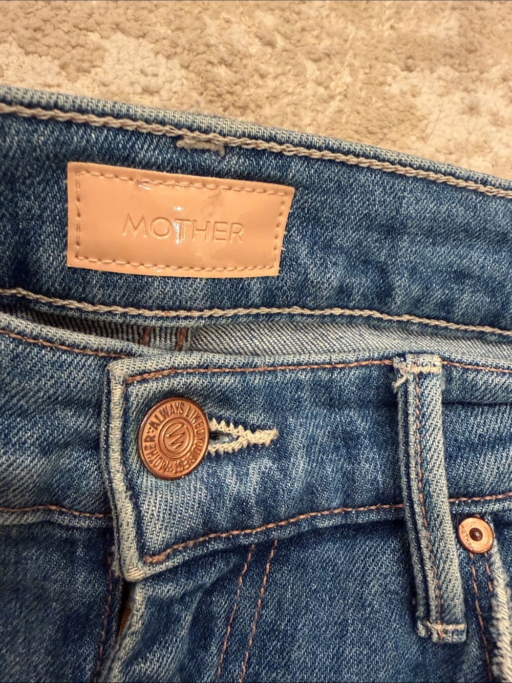 MOTHER the weekender fray jeans size 27 - Picture 7 of 13